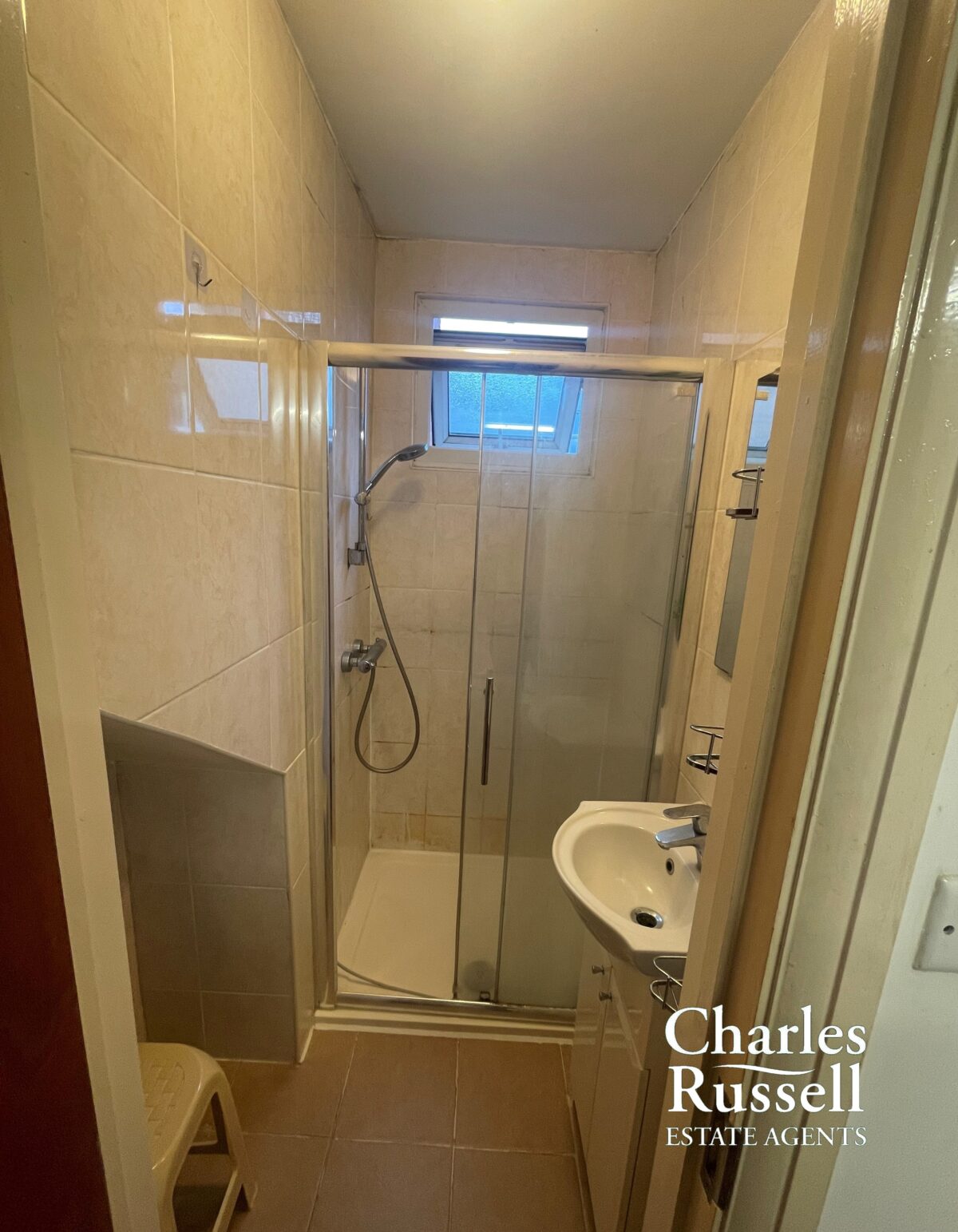 Second Floor Studio Flat, Wealdstone, HA3